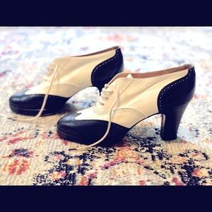 Vintage Ralph Lauren, size 6.5 B